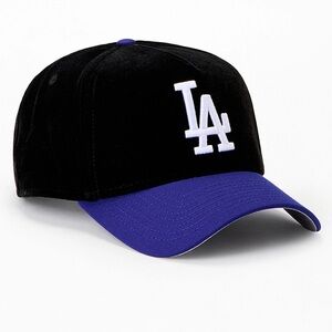 New Era Exclusive LA Dodgers 9FORTY Velvet Snapback Hat